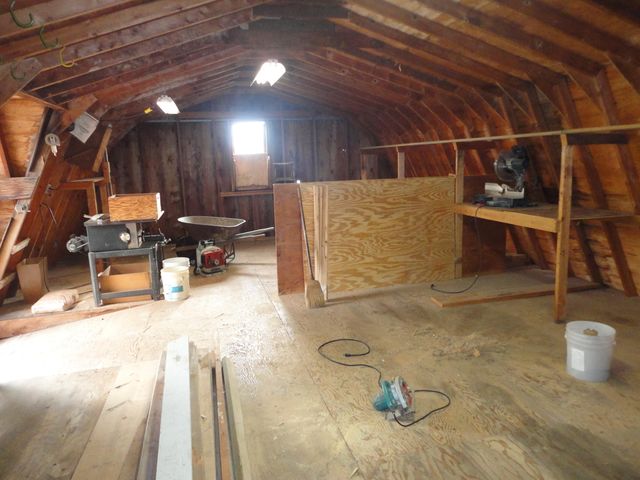 5994 136th Avenue, Manlius Twp, MI 49423