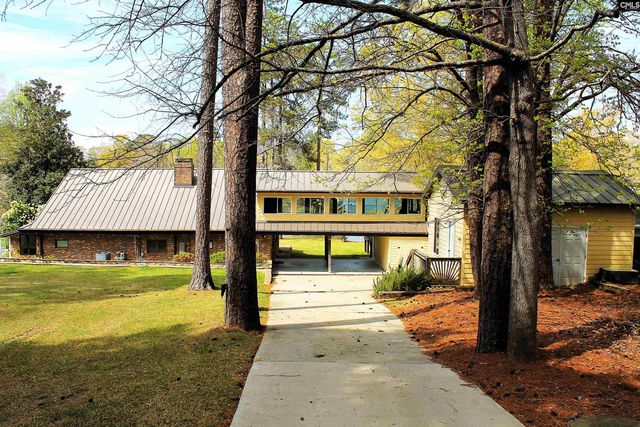 497 Circle H Woods Road, Prosperity, SC 29127