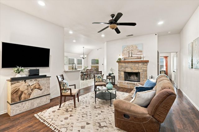 236 Firefly Drive, Springtown, TX 76082
