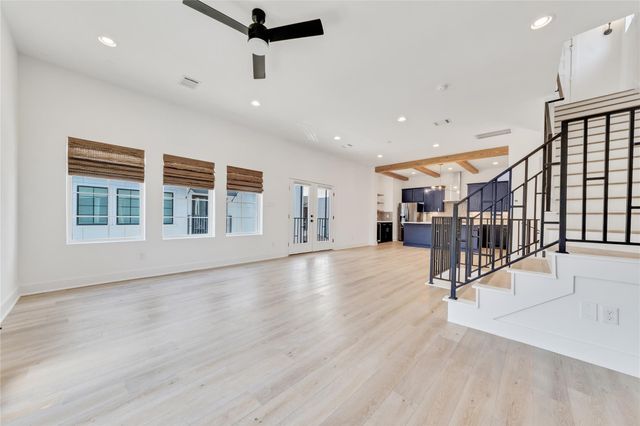 1035 W 24th Street, Houston, TX 77008