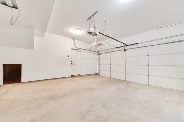 1035 W 24th Street, Houston, TX 77008