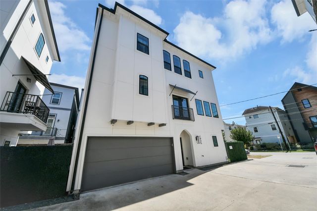 1035 W 24th Street, Houston, TX 77008