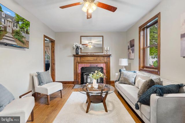 1053 COLUMBIA RD, Hagerstown, MD 21742