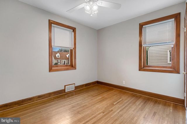 1053 COLUMBIA RD, Hagerstown, MD 21742