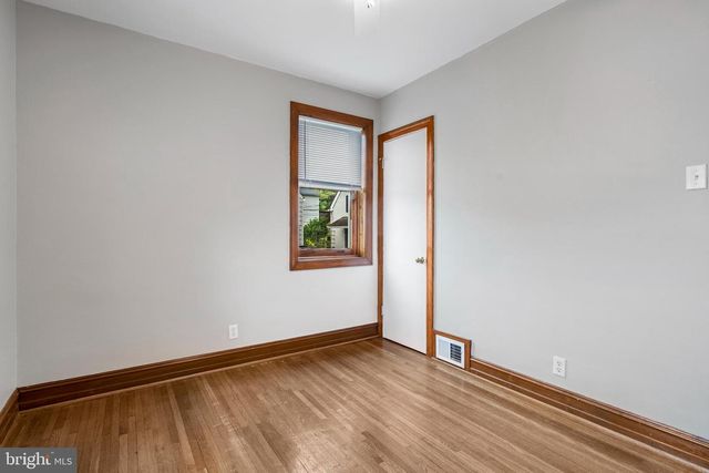 1053 COLUMBIA RD, Hagerstown, MD 21742