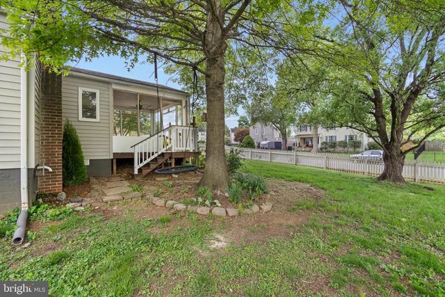 1053 COLUMBIA RD, Hagerstown, MD 21742