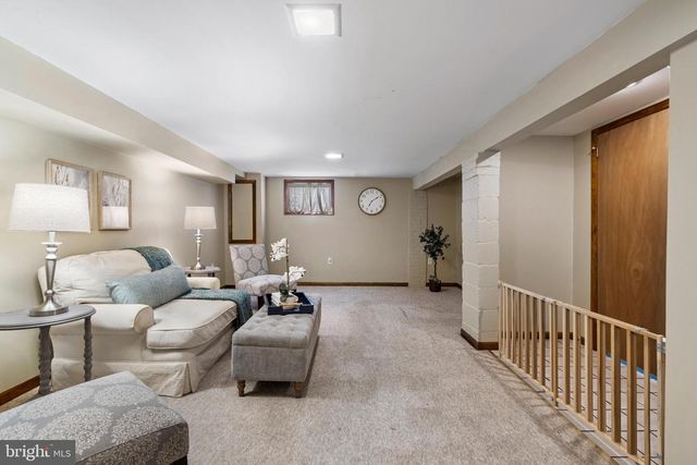 1053 COLUMBIA RD, Hagerstown, MD 21742