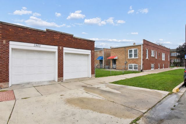 1801 S 58th Avenue, Cicero, IL 60804