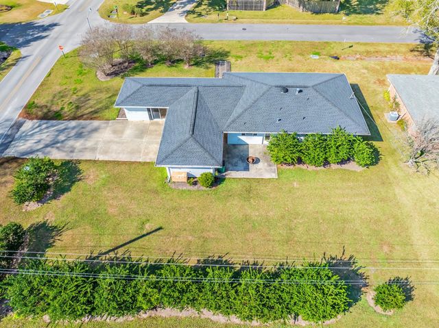 707 Edgewood Dr, Thibodaux, LA 70301