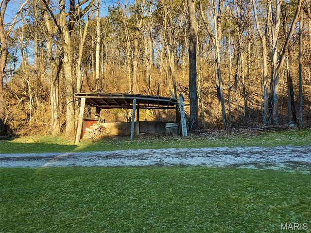 8650 Girl Scout Road, Pevely, MO 63070