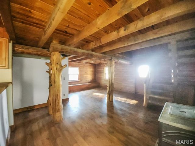 8650 Girl Scout Road, Pevely, MO 63070