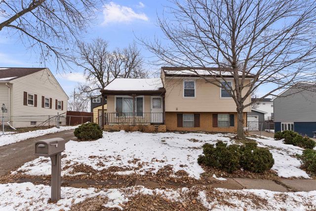 5335 DAVIE Street, Davenport, IA 52806