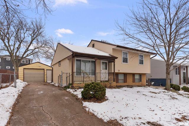 5335 DAVIE Street, Davenport, IA 52806