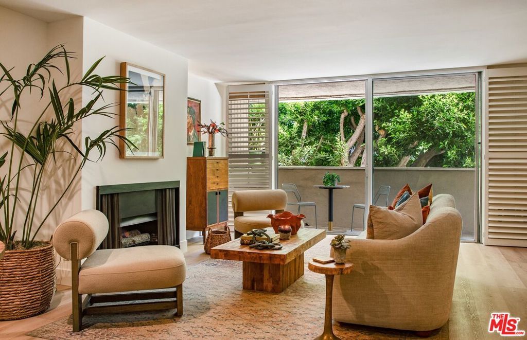 Image 1 of property listing at 11645 Montana Avenue 101, Los Angeles, CA 90049