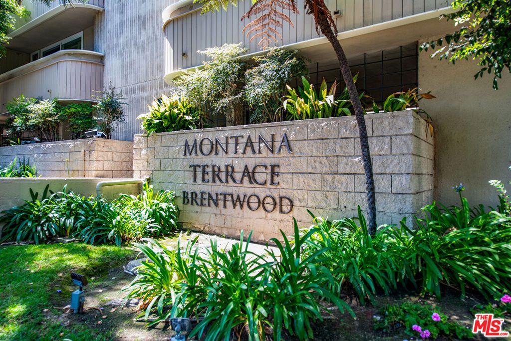 Image 20 of property listing at 11645 Montana Avenue 101, Los Angeles, CA 90049