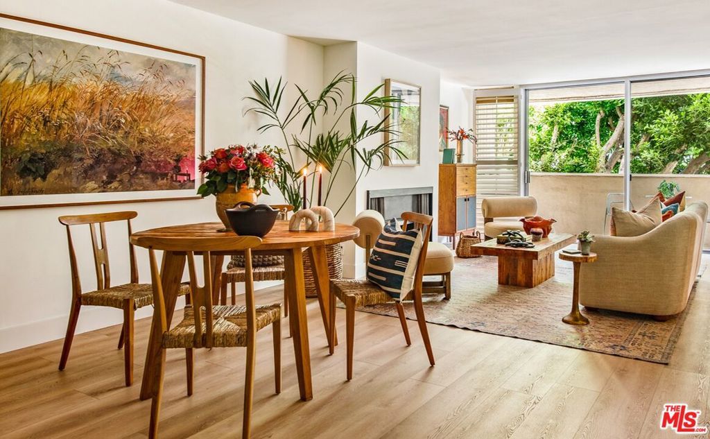 Image 9 of property listing at 11645 Montana Avenue 101, Los Angeles, CA 90049