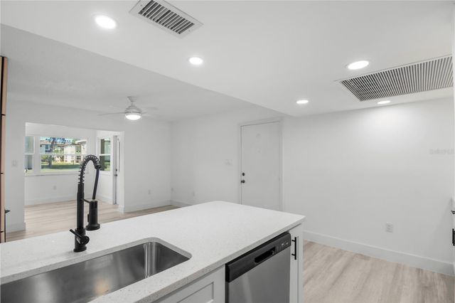 4754 MARINE PARKWAY 103, New Port Richey, FL 34652