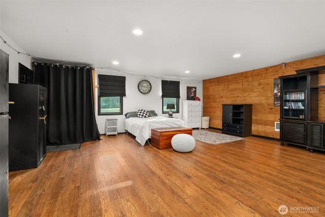 12742 118th Avenue SE, Rainier, WA 98576