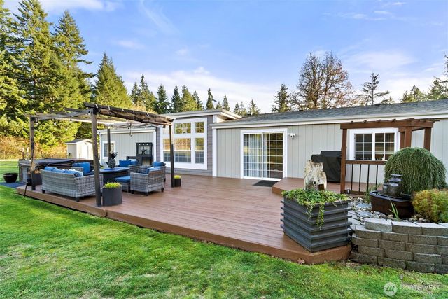 12742 118th Avenue SE, Rainier, WA 98576