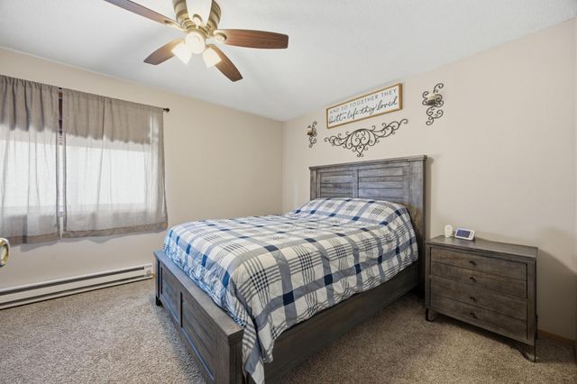 5556 18th Street S, Fargo, ND 58104