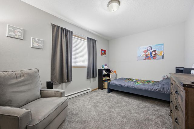 5556 18th Street S, Fargo, ND 58104