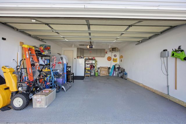 5556 18th Street S, Fargo, ND 58104