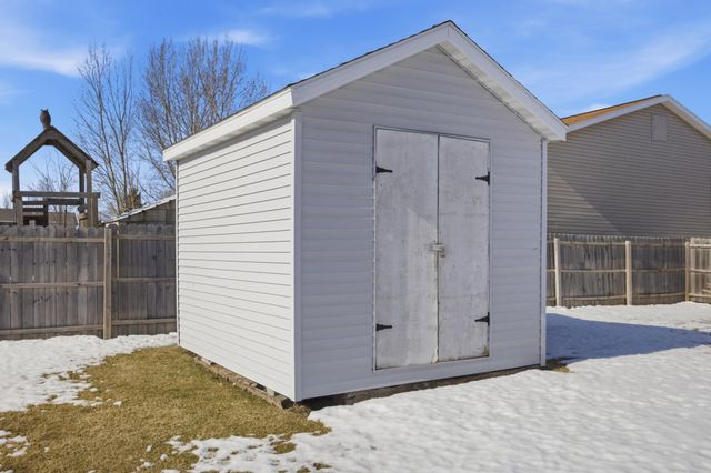 5556 18th Street S, Fargo, ND 58104