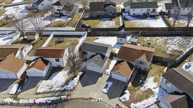 5556 18th Street S, Fargo, ND 58104