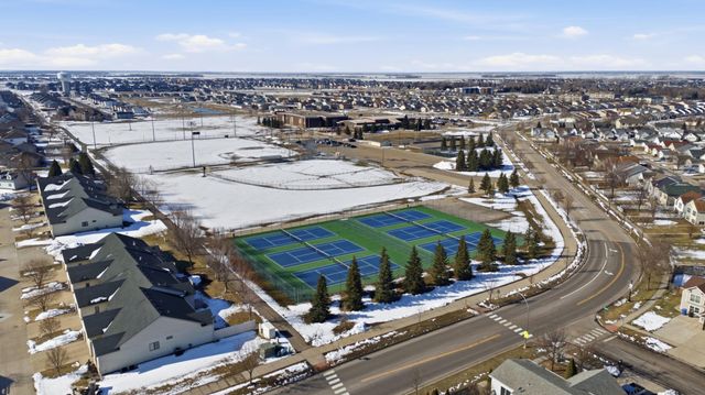 5556 18th Street S, Fargo, ND 58104