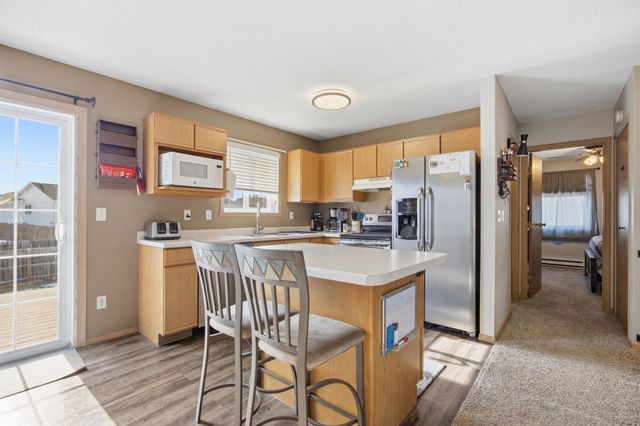 5556 18th Street S, Fargo, ND 58104