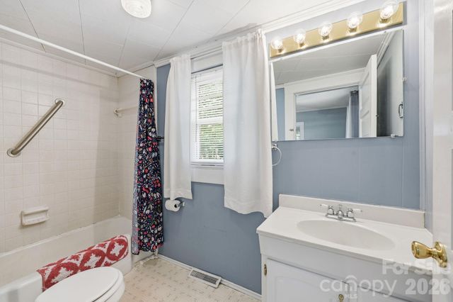 2747 Old Mocksville Road, Salisbury, NC 28144