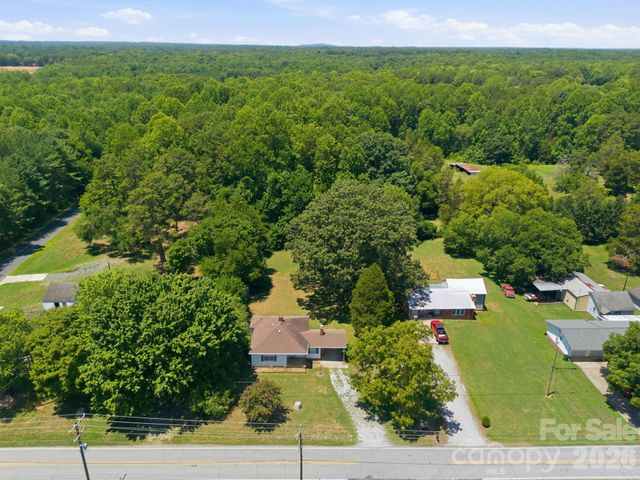 2747 Old Mocksville Road, Salisbury, NC 28144