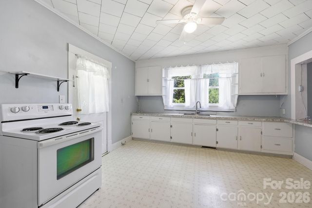2747 Old Mocksville Road, Salisbury, NC 28144