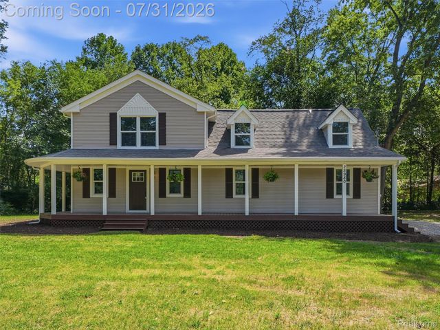 25980 Lyman Lane, Lyon Charter Township, MI 48165