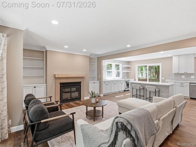 25980 Lyman Lane, Lyon Charter Township, MI 48165