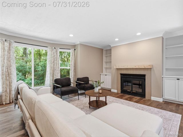 25980 Lyman Lane, Lyon Charter Township, MI 48165