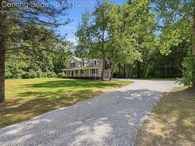 25980 Lyman Lane, Lyon Charter Township, MI 48165