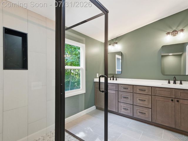25980 Lyman Lane, Lyon Charter Township, MI 48165