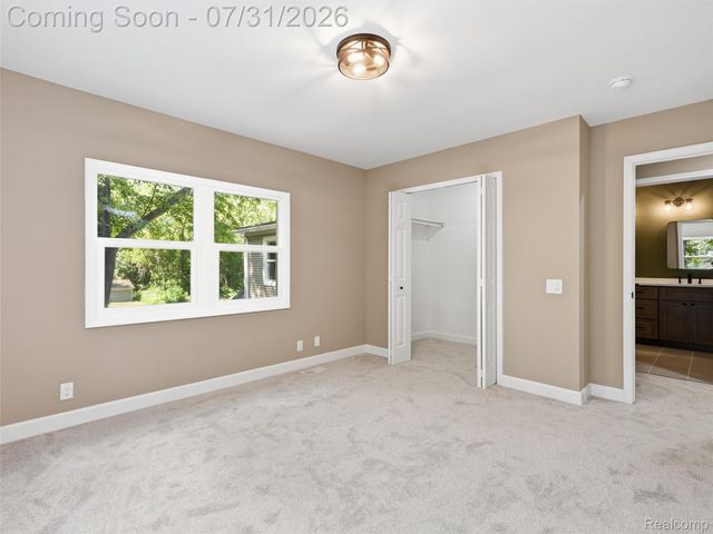 25980 Lyman Lane, Lyon Charter Township, MI 48165
