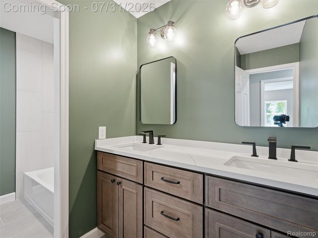 25980 Lyman Lane, Lyon Charter Township, MI 48165