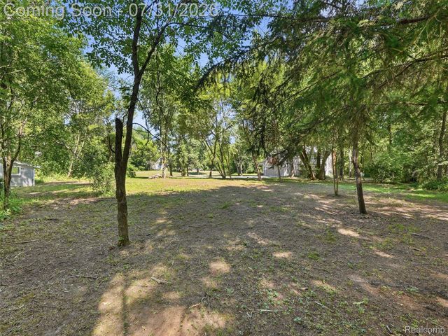 25980 Lyman Lane, Lyon Charter Township, MI 48165