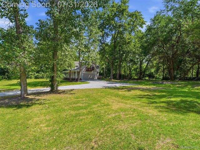 25980 Lyman Lane, Lyon Charter Township, MI 48165