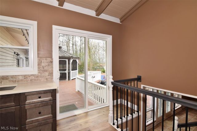 381 Hickory Hill Road, Chagrin Falls, OH 44022