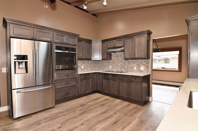 381 Hickory Hill Road, Chagrin Falls, OH 44022