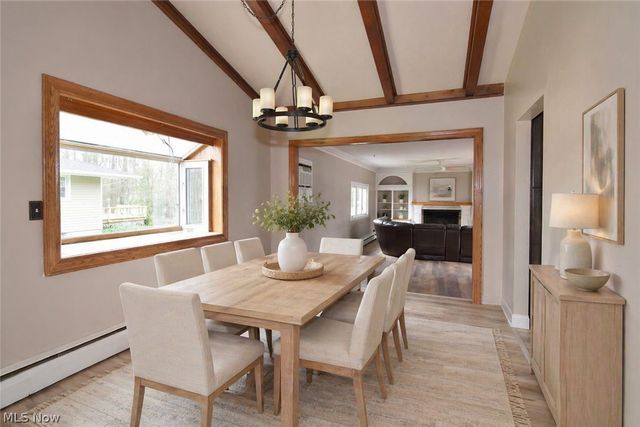 381 Hickory Hill Road, Chagrin Falls, OH 44022
