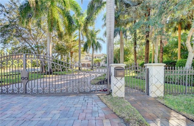 1320 S LAKESIDE Drive, Lake Worth Beach, FL 33460
