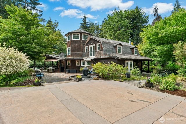 17702 244th Avenue NE, Woodinville, WA 98077