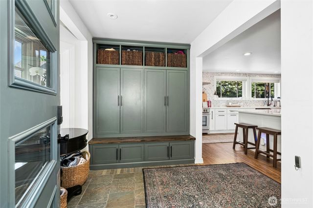 17702 244th Avenue NE, Woodinville, WA 98077
