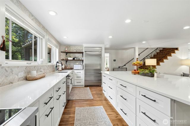 17702 244th Avenue NE, Woodinville, WA 98077