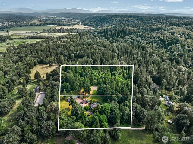 17702 244th Avenue NE, Woodinville, WA 98077